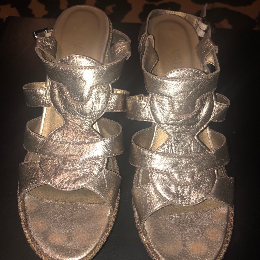 Super soft VanEli metallic wedges size 6